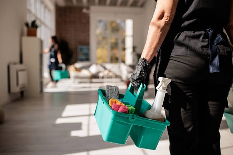 When Michigan Homeowners Should Consider Professional Cleanup Services